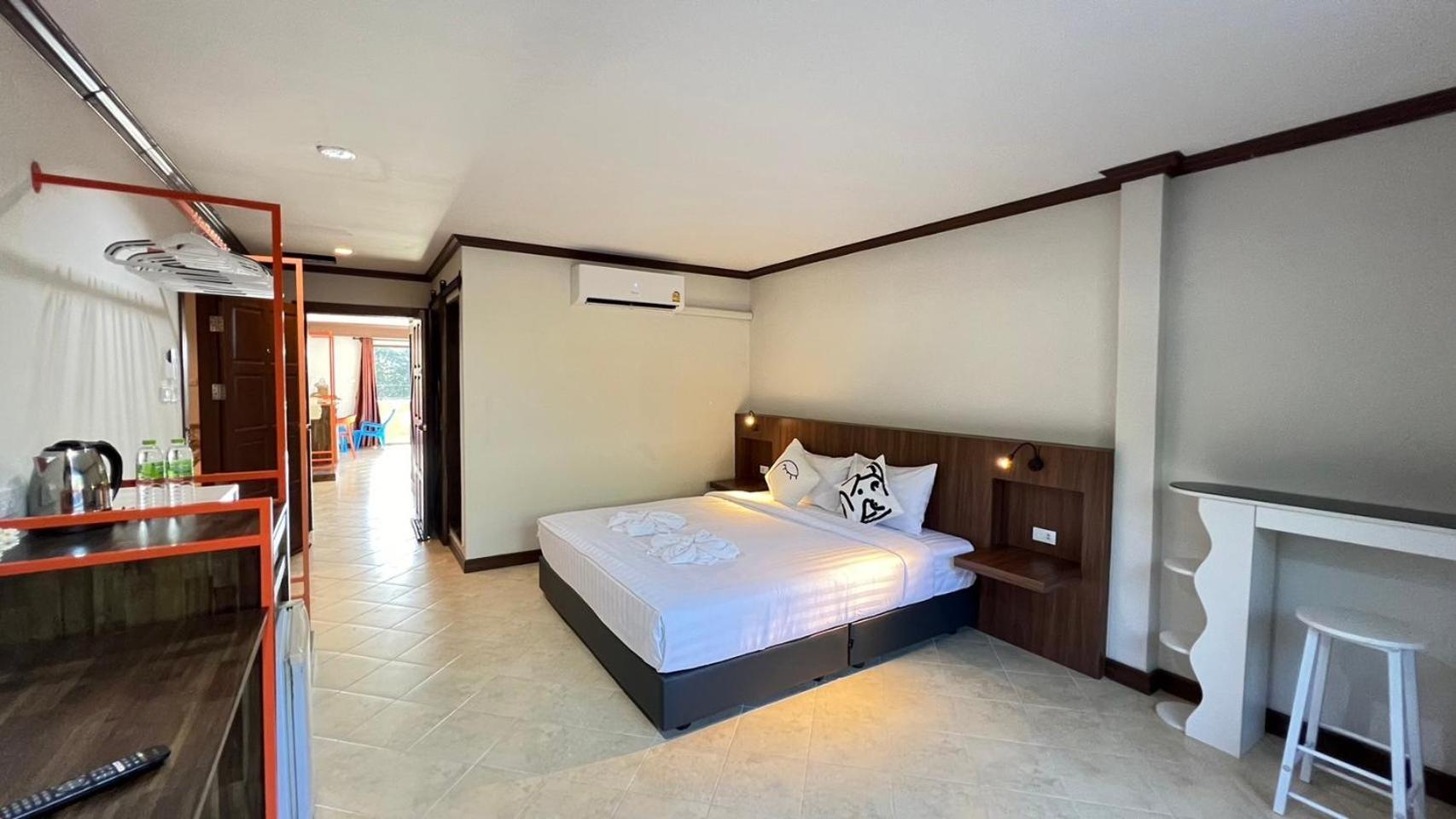 Hotel My Friend'S House Karon Extérieur photo