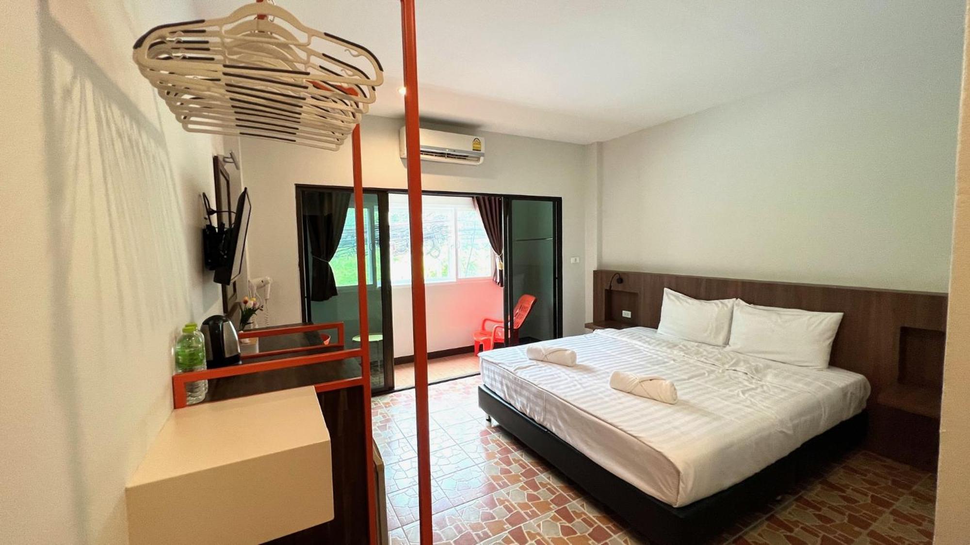 Hotel My Friend'S House Karon Extérieur photo